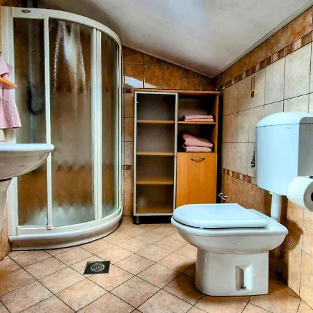 House Calla, House With A View, Near Piran Hébergement de vacances *