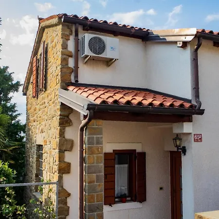 House Calla, House With A View, Near Piran Hébergement de vacances Sečovlje