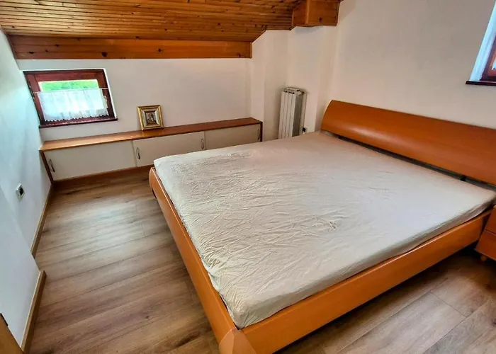 House Calla, House With A View, Near Piran Hébergement de vacances *